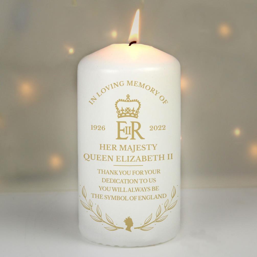 Personalised Queens Commemorative Wreath Pillar Candle Extra Image 3